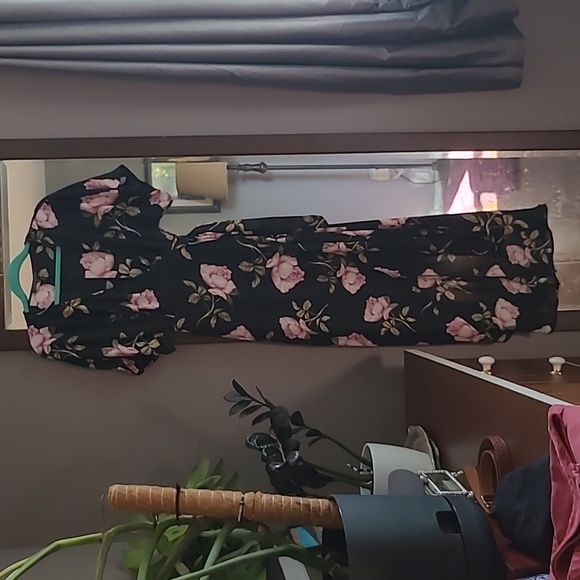 Dynamite Floral Wrap Dress Size S - Picture 1 of 4